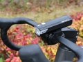 2025_Velo_Cateye_lampy_przednie_AMPP1300_EL1300RC_X99A0746_1600x1200.jpg